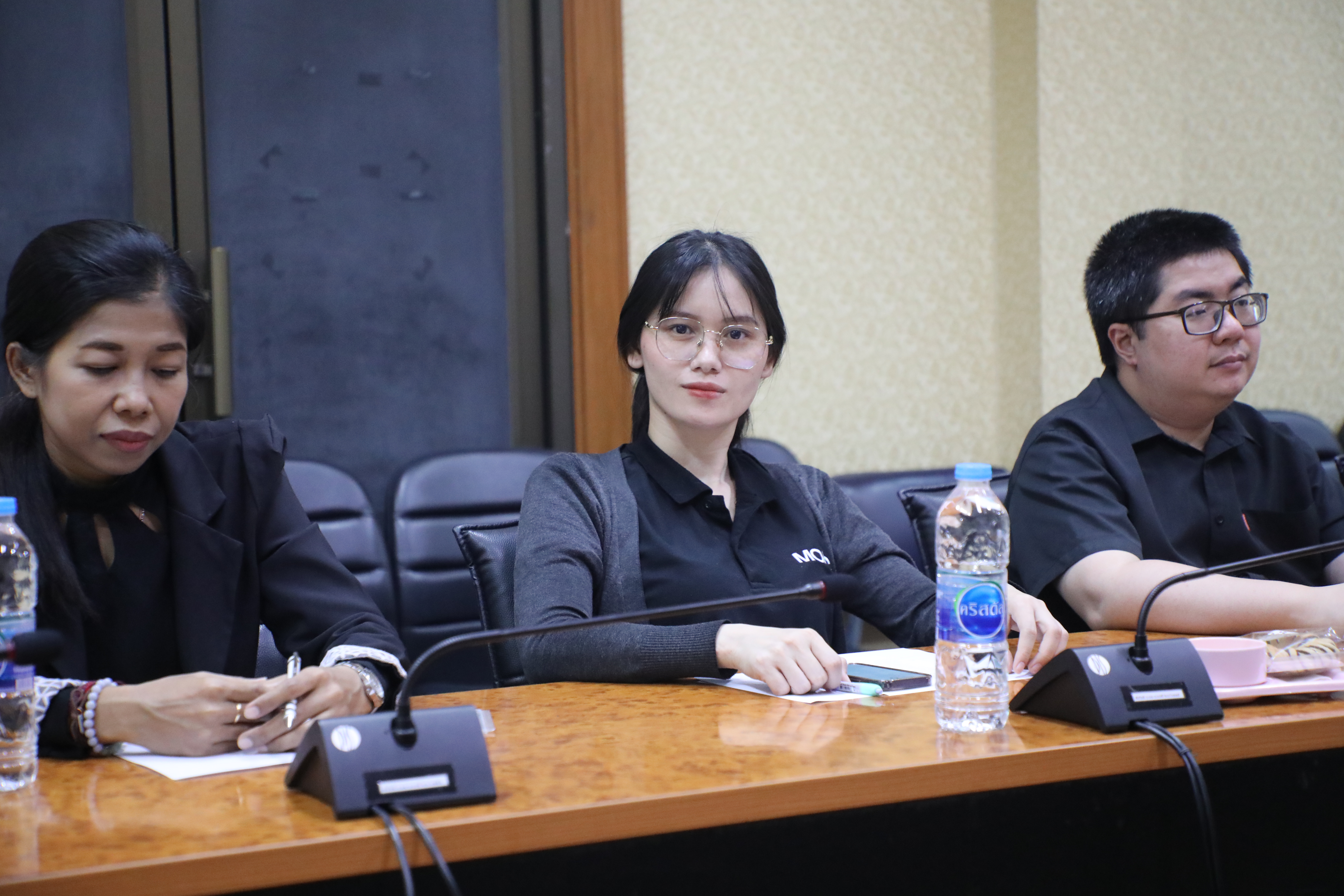 title - ส.ป.ก. ประชุมคณะทำงานศึกษาพิจารณาการแก้ไขปัญหาด้านที่ดินและหนี้สินของเกษตรกร โครงการแก้ไขปัญหาที่ดินทำกินให้แก่เกษตรกรสภาประชาชน 4 ภาค ครั้งที่ 1/2569